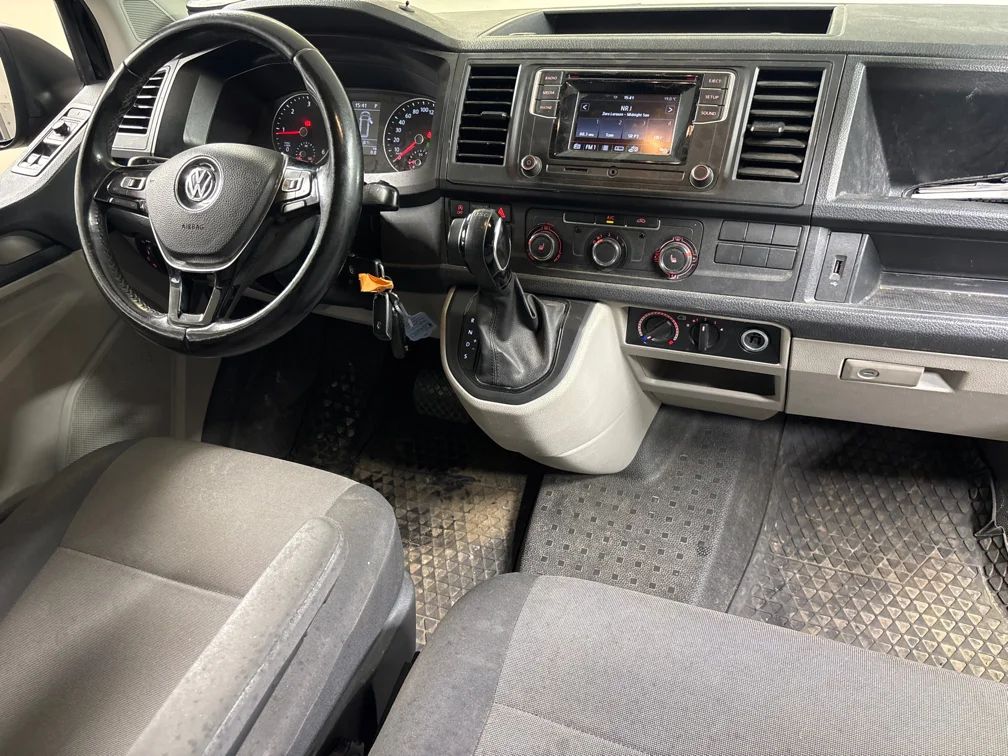 Volkswagen Transporter T32 2.0 TDI Aut Komfortpkt Drag Inredd 2xSidodörr 3sits 150hk – bild 9 av 9
