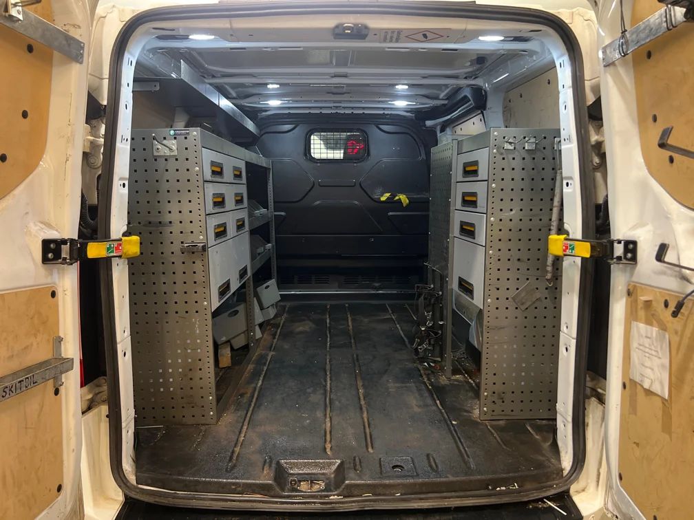 Ford Transit Custom 280 2.0 Aut L1 Drag Inredd Kamera Värmare 3sits MOMS – bild 7 av 10