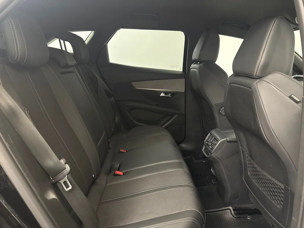 Peugeot 3008 1.2 PureTech GT Navi Kamera Delläder Cockpit MOMS – bild 8 av 10
