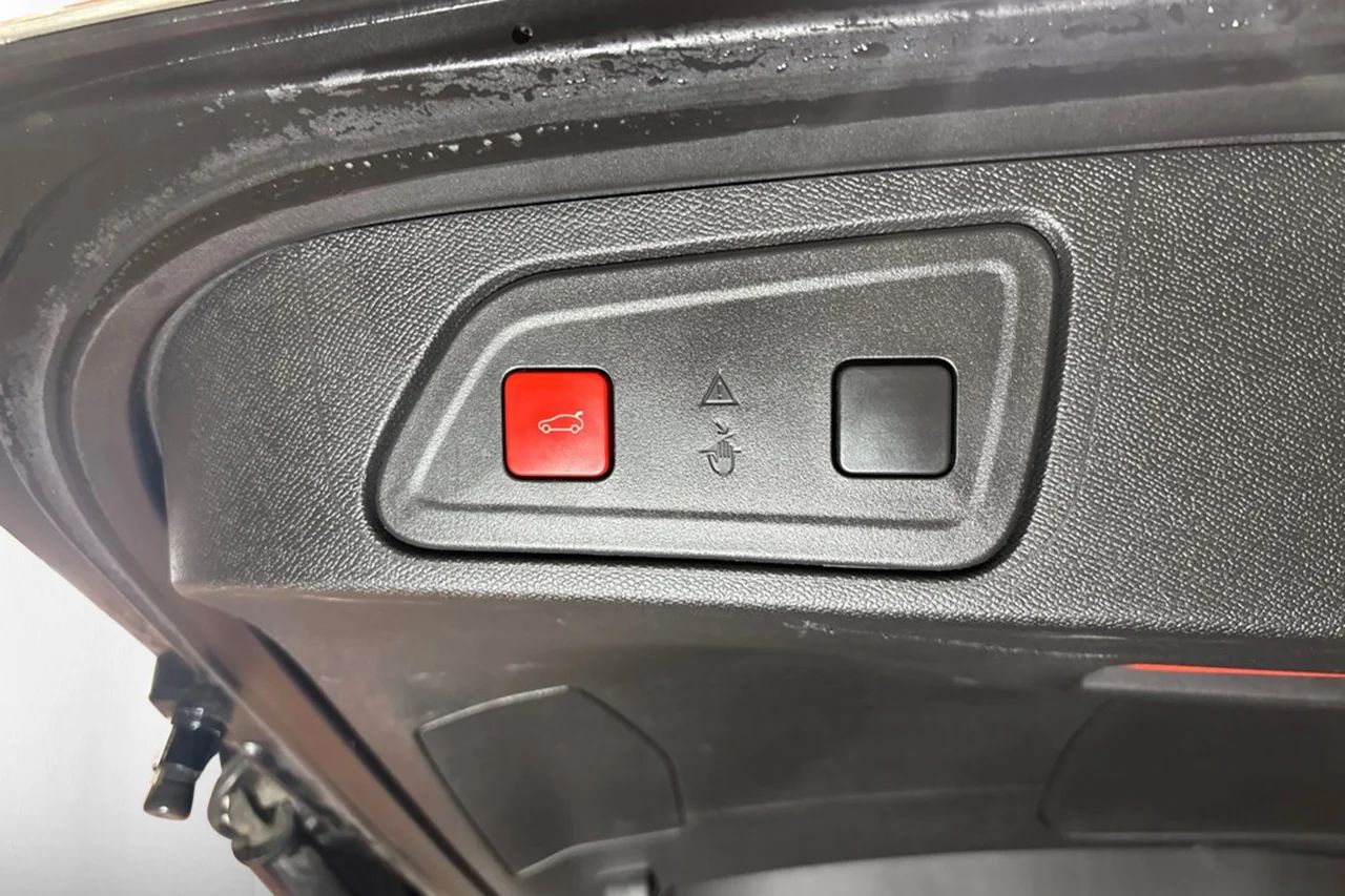 Citroën C5 Aircross Hybrid Kamera Cockpit Navi Delläder MOMS 225hk – bild 12 av 12