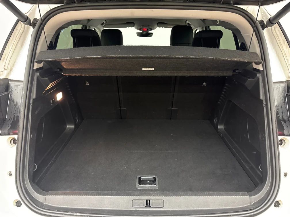 Citroën C5 Aircross Hybrid Kamera Cockpit Navi Delläder MOMS 225hk – bild 11 av 12