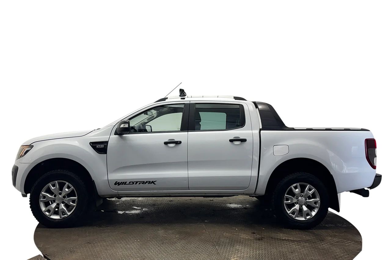 Ford Ranger Dubbelhytt 3.2 TDCi 4x4 Wildtrack Automat Drag Navi Kamera Läder MOMS 200hk – bild 9 av 29