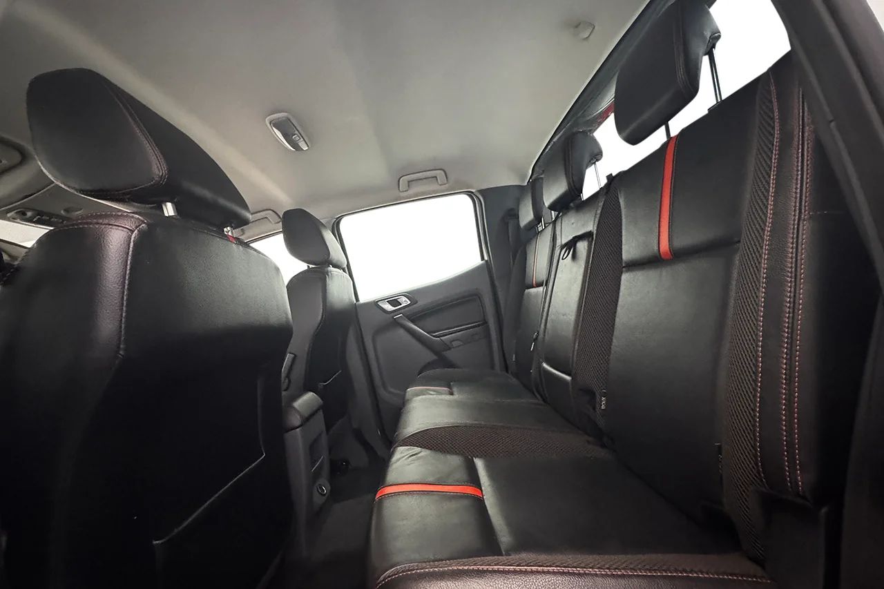 Ford Ranger Dubbelhytt 3.2 TDCi 4x4 Wildtrack Automat Drag Navi Kamera Läder MOMS 200hk – bild 14 av 29