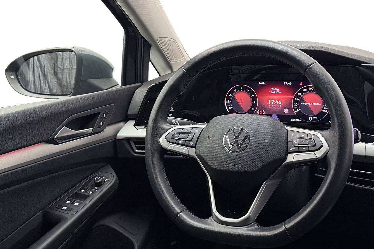 Volkswagen Golf SC 1.5 eTSI Aut Navi Kamera Keyless Massage MOMS – bild 18 av 39
