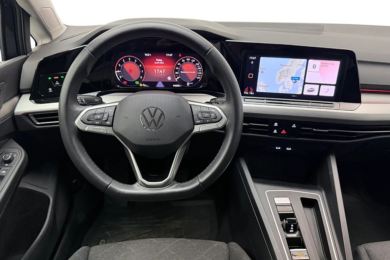 Volkswagen Golf SC 1.5 eTSI Aut Navi Kamera Keyless Massage MOMS – bild 19 av 39