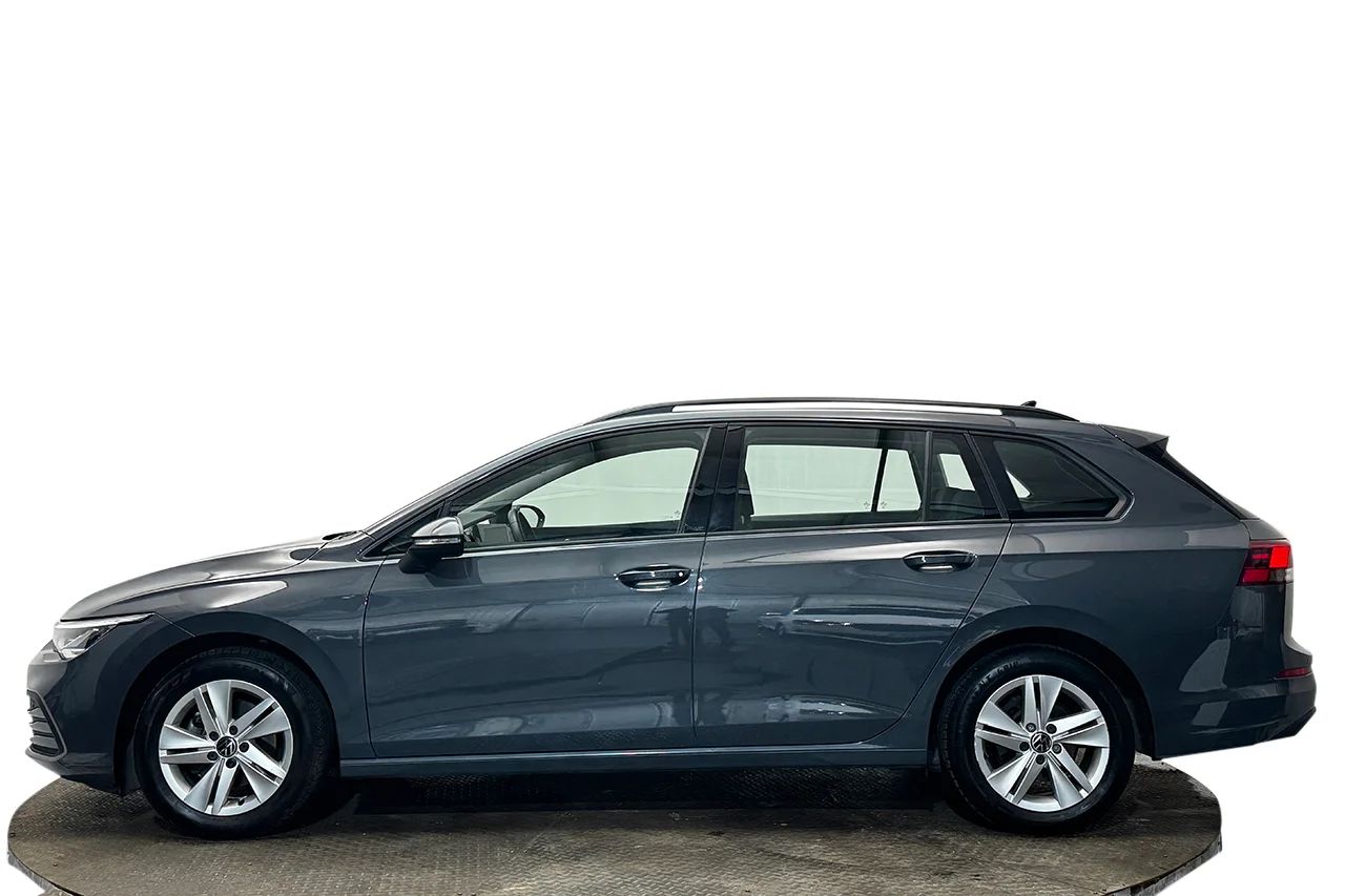 Volkswagen Golf SC 1.5 eTSI Aut Navi Kamera Keyless Massage MOMS – bild 9 av 39