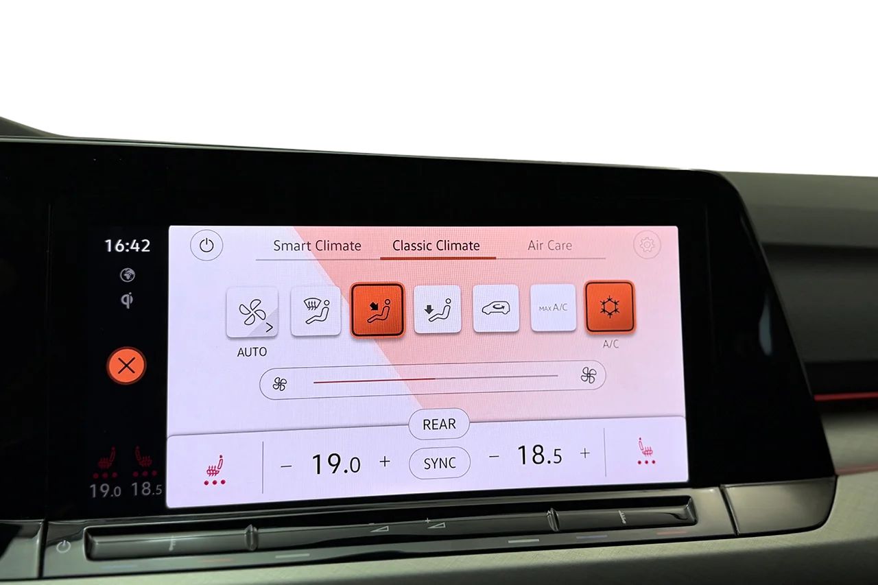 Volkswagen Golf SC 1.5 eTSI Aut Navi Kamera Keyless Massage MOMS – bild 29 av 39