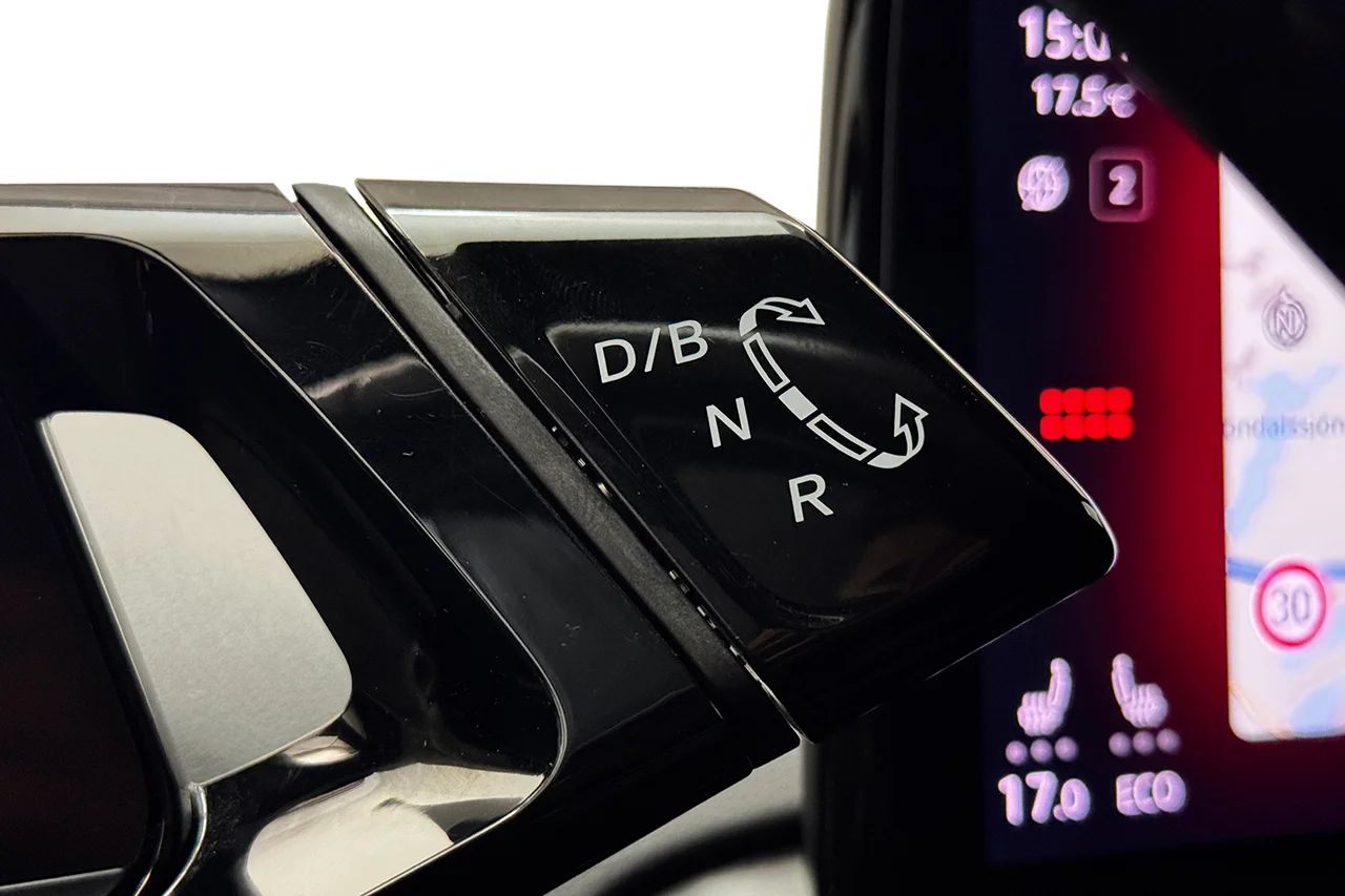 Volkswagen ID.4 Pro Perform 1st Edt Max Drag Pano AR-HUD Massage Keyless 204hk – bild 24 av 38