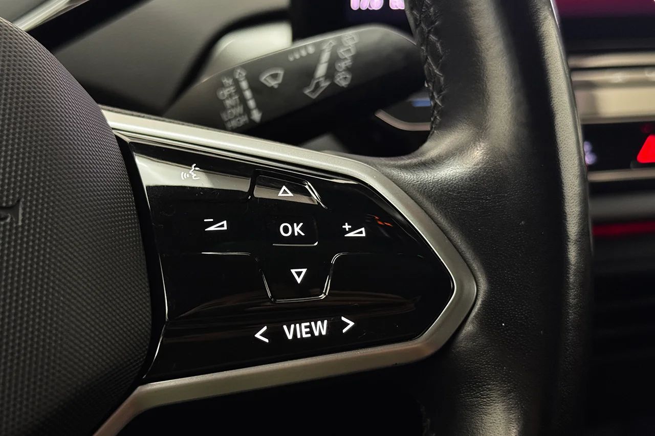 Volkswagen ID.4 Pro Perform 1st Edt Max Drag Pano AR-HUD Massage Keyless 204hk – bild 23 av 38