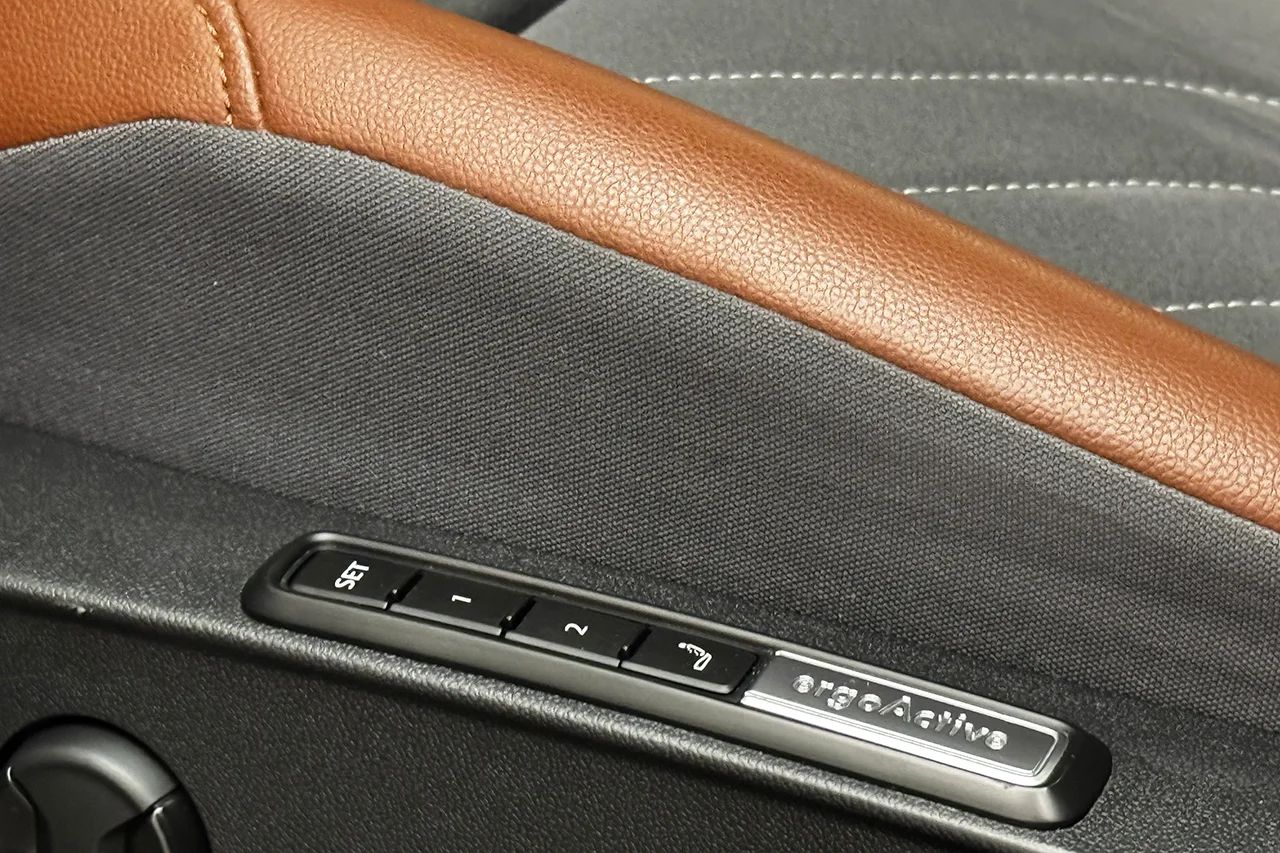 Volkswagen ID.4 Pro Perform 1st Edt Max Drag Pano AR-HUD Massage Keyless 204hk – bild 15 av 38