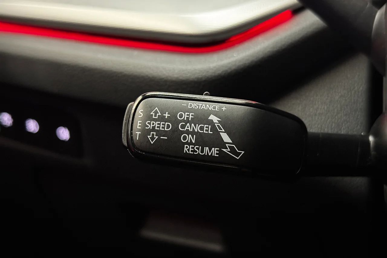Škoda Octavia Kombi 1.0 TSI Style Cockpit Kamera SmartLink MOMS 110hk – bild 29 av 32