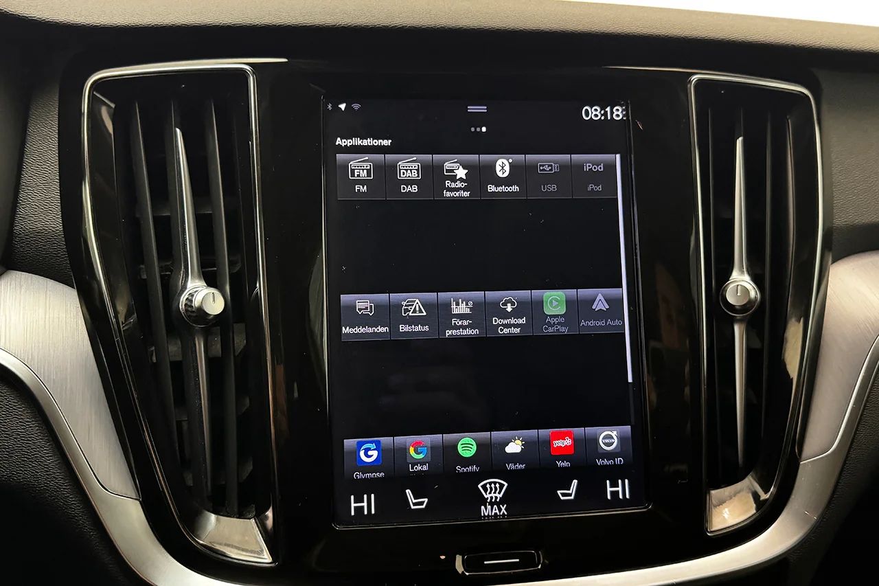 Volvo V60 Cross Country B4 AWD Advanced Navi Pro Ed Drag Navi Kamera Värmare 197hk – bild 27 av 37
