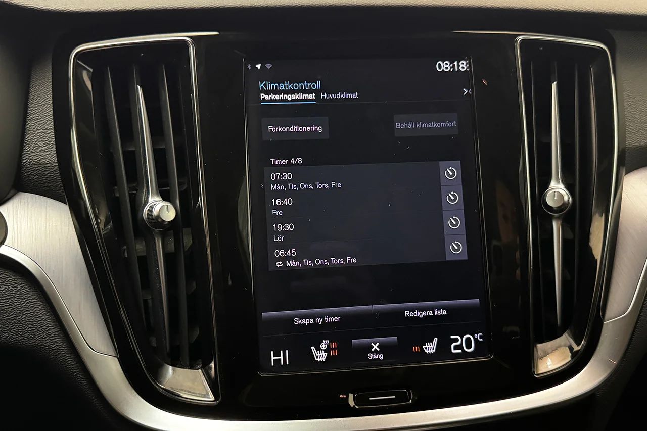 Volvo V60 Cross Country B4 AWD Advanced Navi Pro Ed Drag Navi Kamera Värmare 197hk – bild 28 av 37