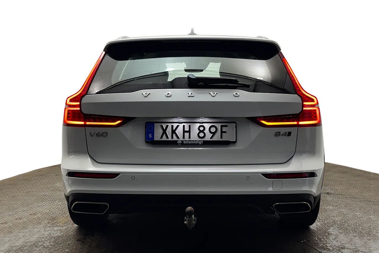 Volvo V60 Cross Country B4 AWD Advanced Navi Pro Ed Drag Navi Kamera Värmare 197hk – bild 6 av 37