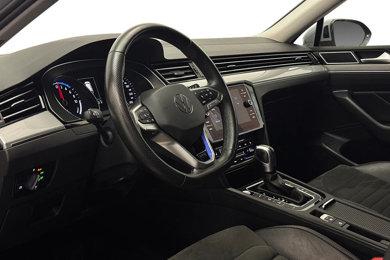 Volkswagen Passat SC GTE 1.4 TSI Executive Business Drag Navi Kamera 218hk – bild 12 av 37