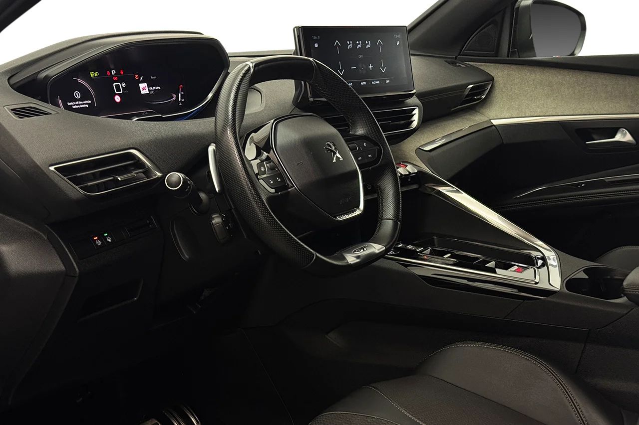 Peugeot 3008 1.2 PureTech GT Navi Kamera Delläder Cockpit MOMS – bild 12 av 30