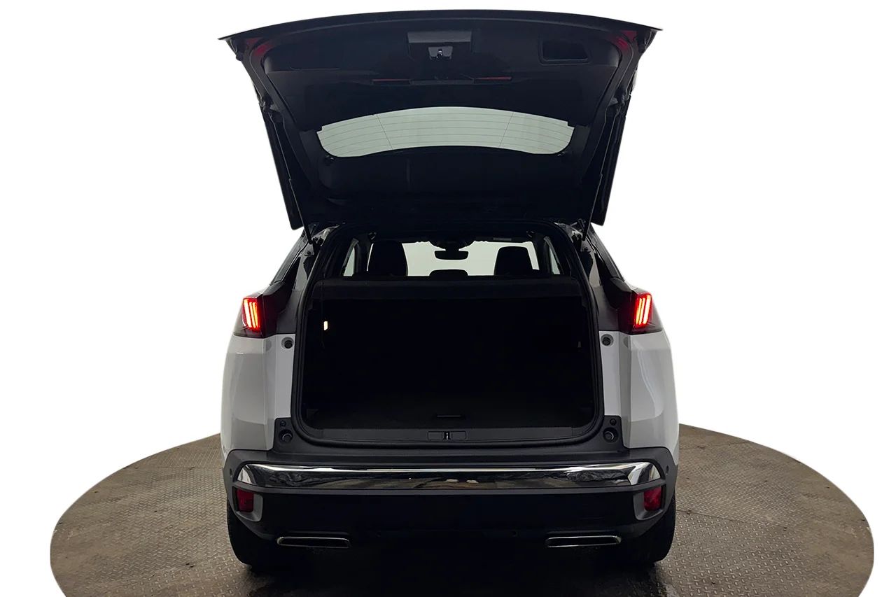 Peugeot 3008 1.2 PureTech GT Navi Kamera Delläder Cockpit MOMS – bild 7 av 30