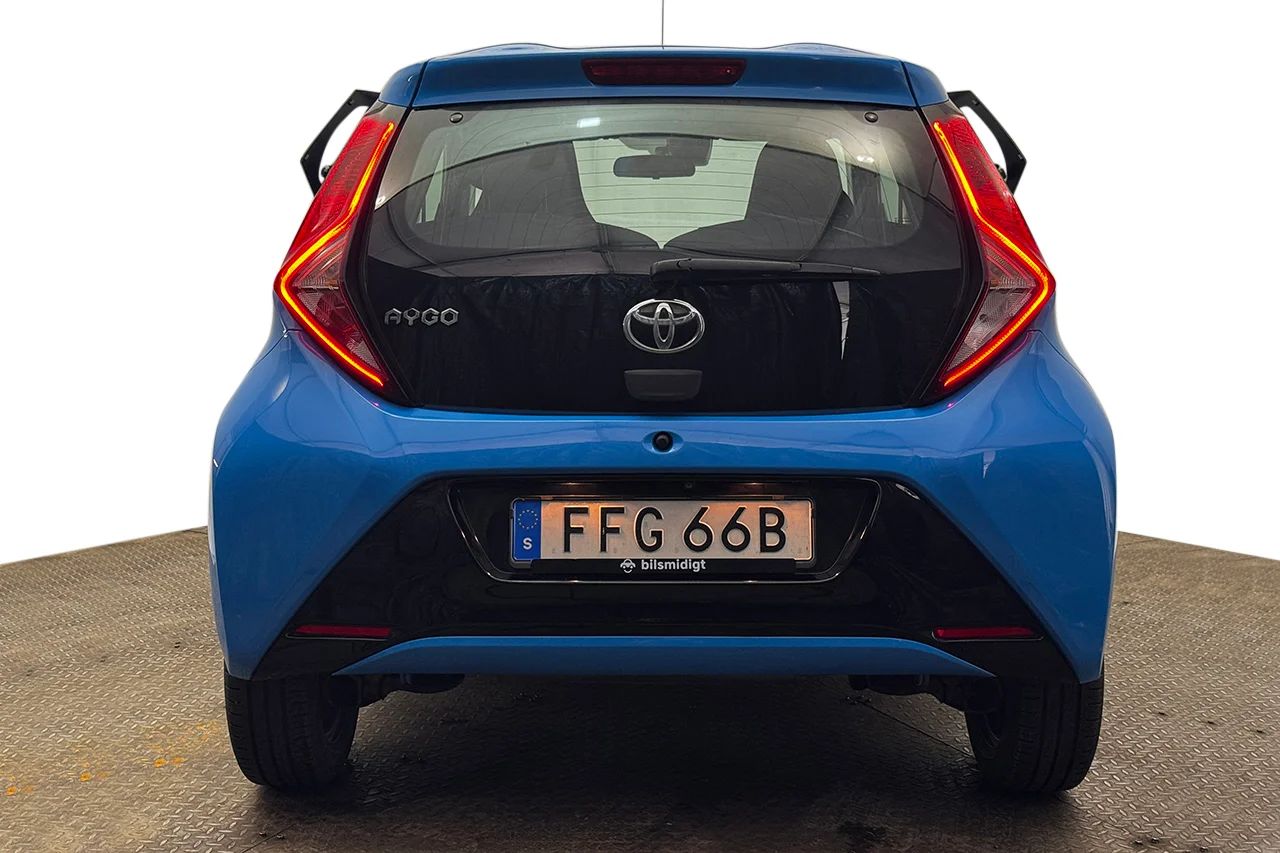 Toyota Aygo 5-dörr 1.0 VVT-i X-Play Kupévärmare Filassist Kamkedja 72hk – bild 6 av 27