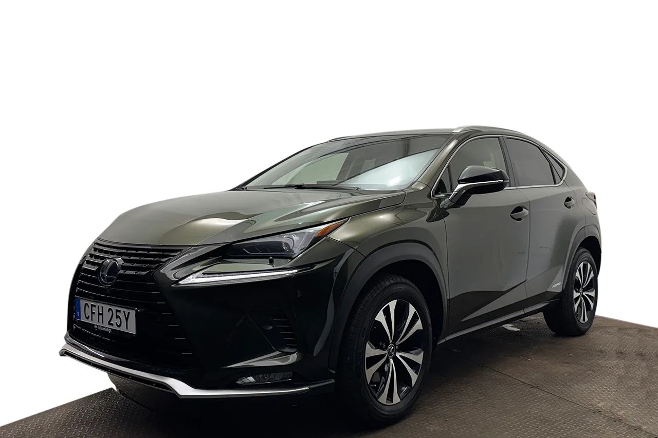 Lexus NX 300h AWD 2.5 Kyushu Läder Navi Keyless MOMS 197hk – bild 1 av 33