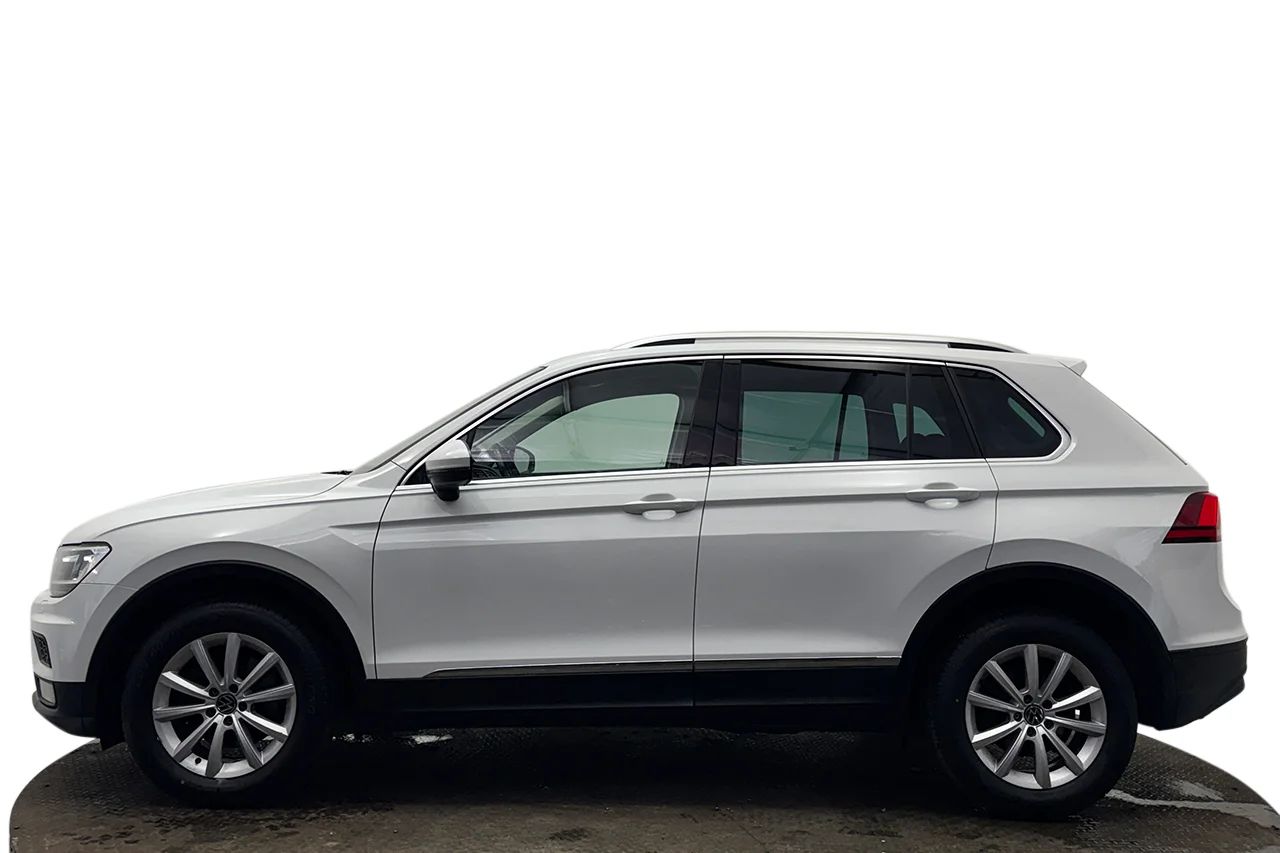 Volkswagen Tiguan 1.4 TSI 4M Executive P-Sens AppConnect Värmare MOMS 150hk – bild 9 av 34