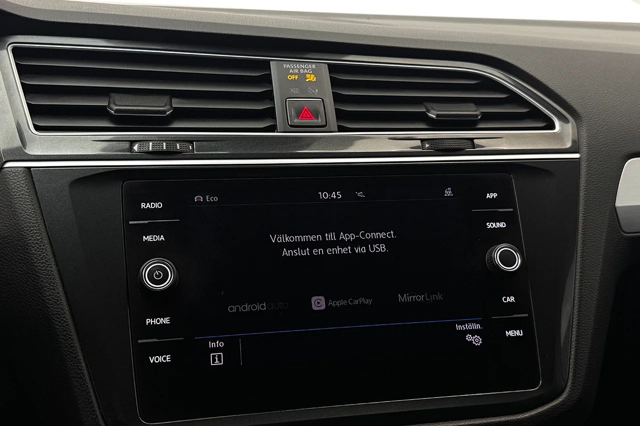 Volkswagen Tiguan 1.4 TSI 4M Executive P-Sens AppConnect Värmare MOMS 150hk – bild 21 av 34
