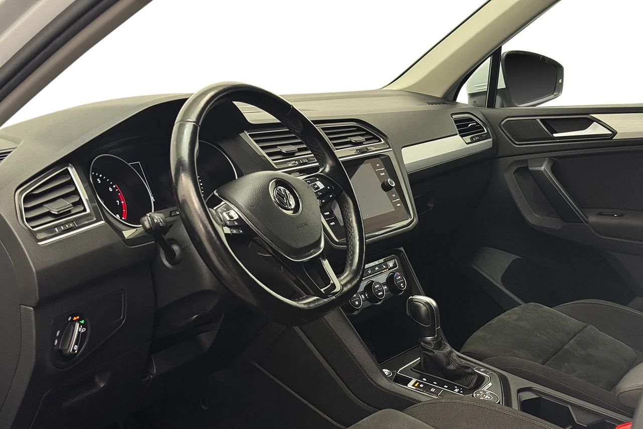 Volkswagen Tiguan 1.4 TSI 4M Executive P-Sens AppConnect Värmare MOMS 150hk – bild 11 av 34