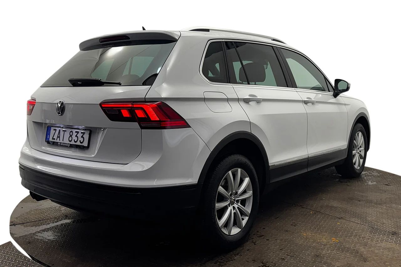 Volkswagen Tiguan 1.4 TSI 4M Executive P-Sens AppConnect Värmare MOMS 150hk – bild 5 av 34