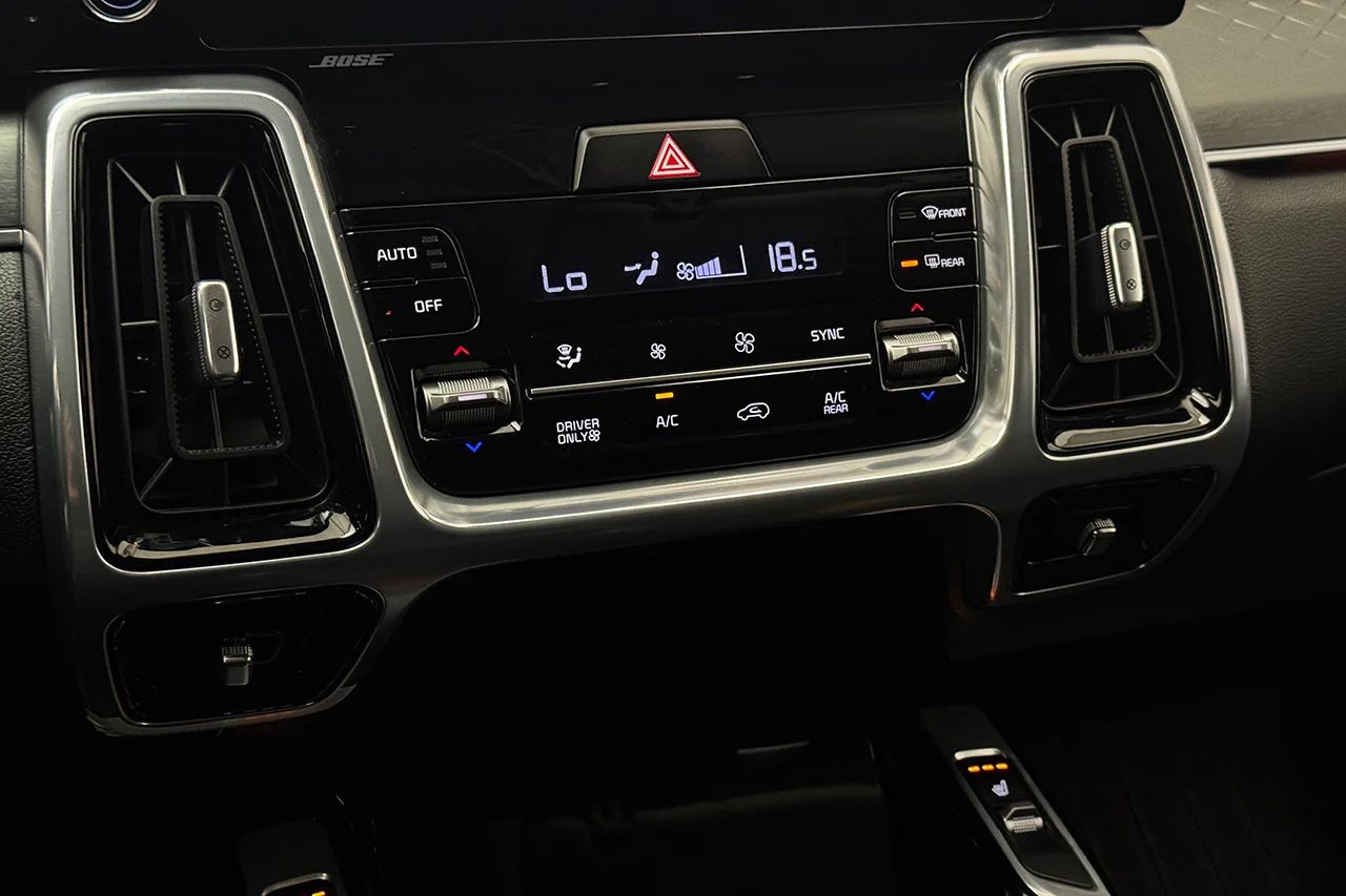 Kia Sorento PHEV Advance 7sits Läder Navi Kamera Cockpit BOSE – bild 29 av 38