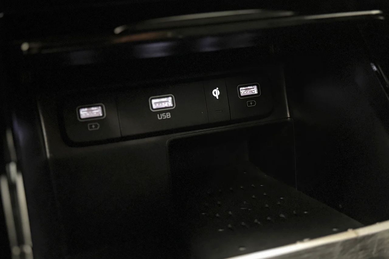 Kia Sorento PHEV Advance 7sits Läder Navi Kamera Cockpit BOSE – bild 30 av 38