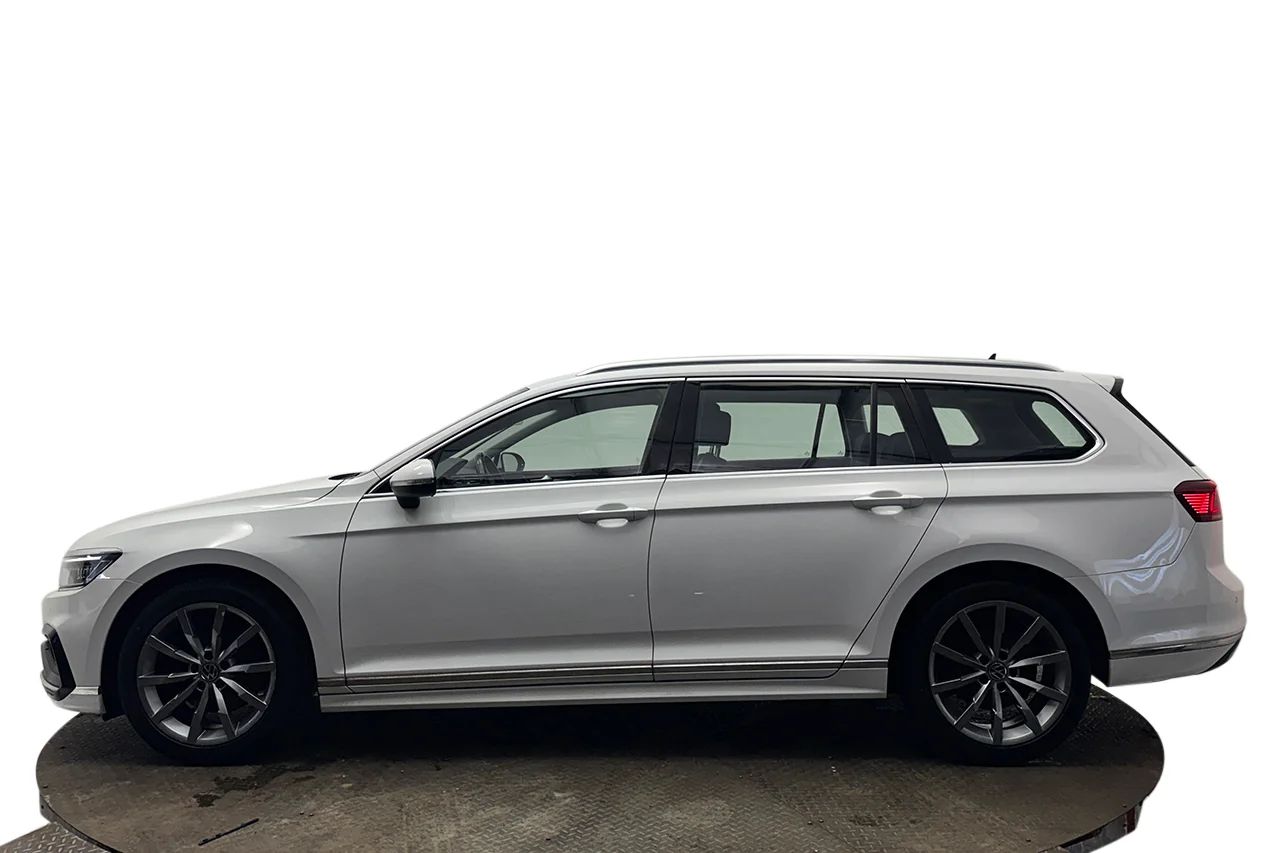 Volkswagen Passat SC 2.0 TDI 4M GT R-Line Drag Alcantara Navi Värmare Kamera 200hk – bild 9 av 35