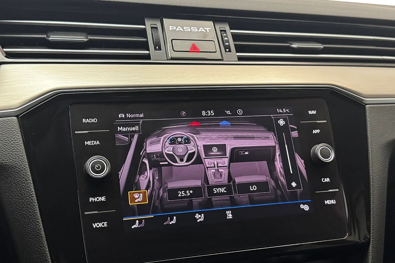 Volkswagen Passat SC 2.0 TDI 4M GT R-Line Drag Alcantara Navi Värmare Kamera 200hk – bild 23 av 35