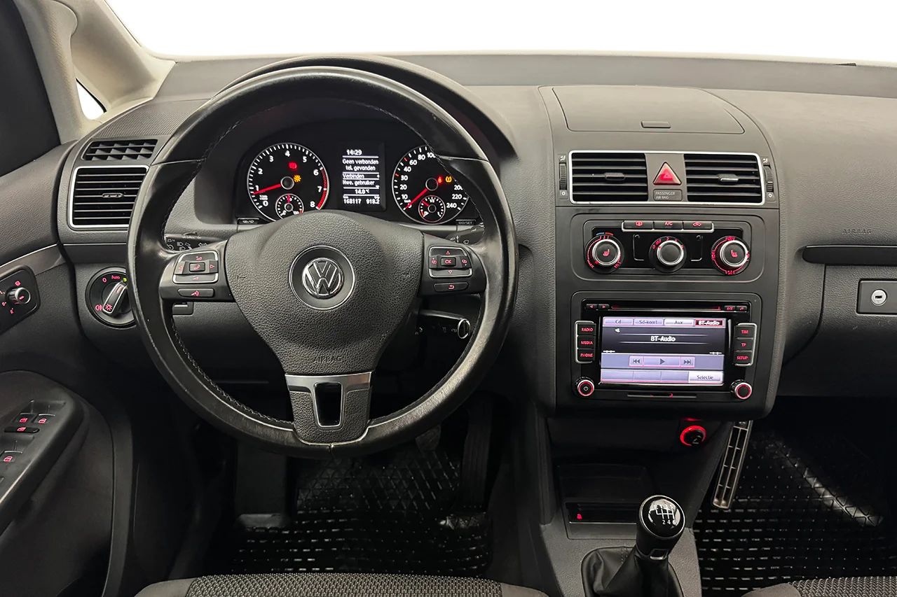 Volkswagen Touran 1.4 TSI Masters 7-sits Drag Kamera Värmare 140hk – bild 16 av 25