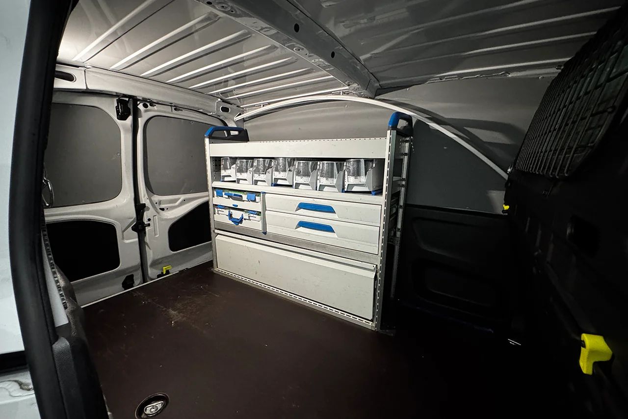 Toyota ProAce City Electric 50 kWh L2 Drag Inredd 3sits Navi Kamera 136hk – bild 25 av 28
