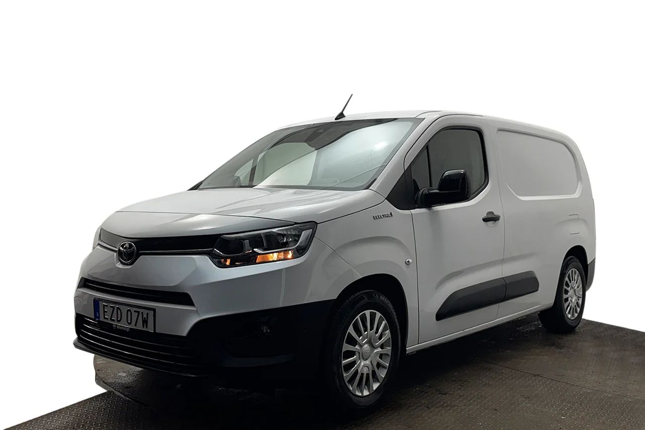 Toyota ProAce City Electric 50 kWh L2 Drag Inredd 3sits Navi Kamera 136hk