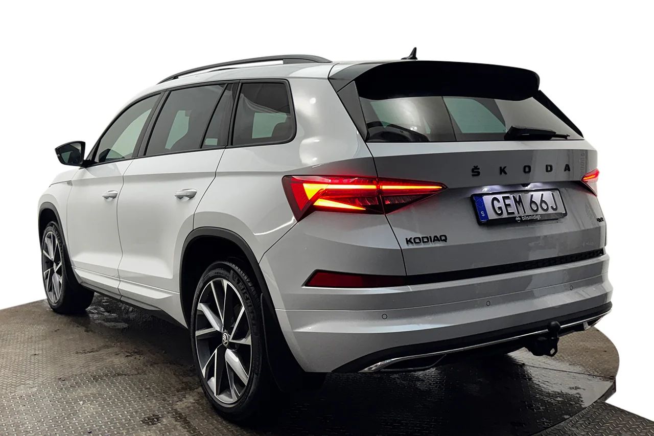 Skoda Kodiaq 2.0 TDI 4x4 Sportline Drag Pano Läder Värmare Kamera MOMS 200hk – bild 8 av 37