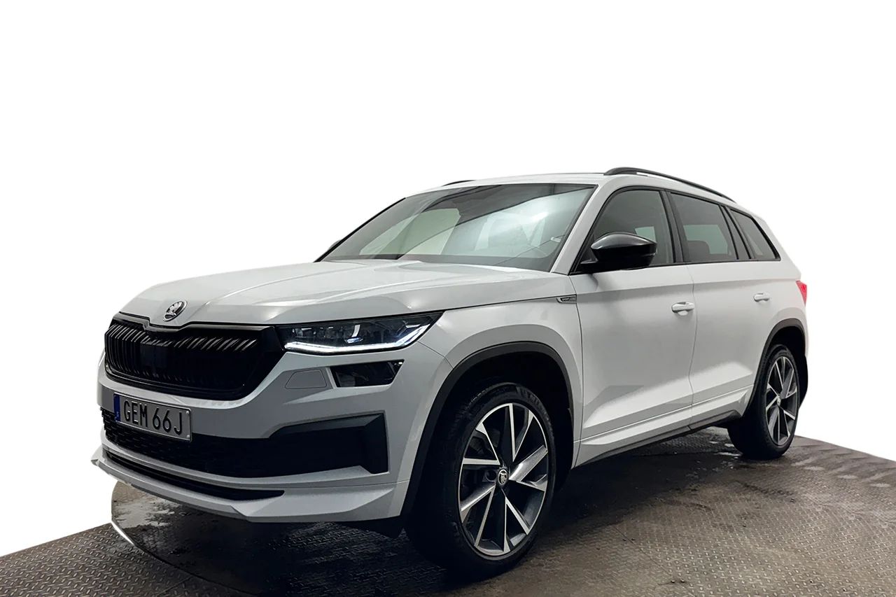 Skoda Kodiaq 2.0 TDI 4x4 Sportline Drag Pano Läder Värmare Kamera MOMS 200hk