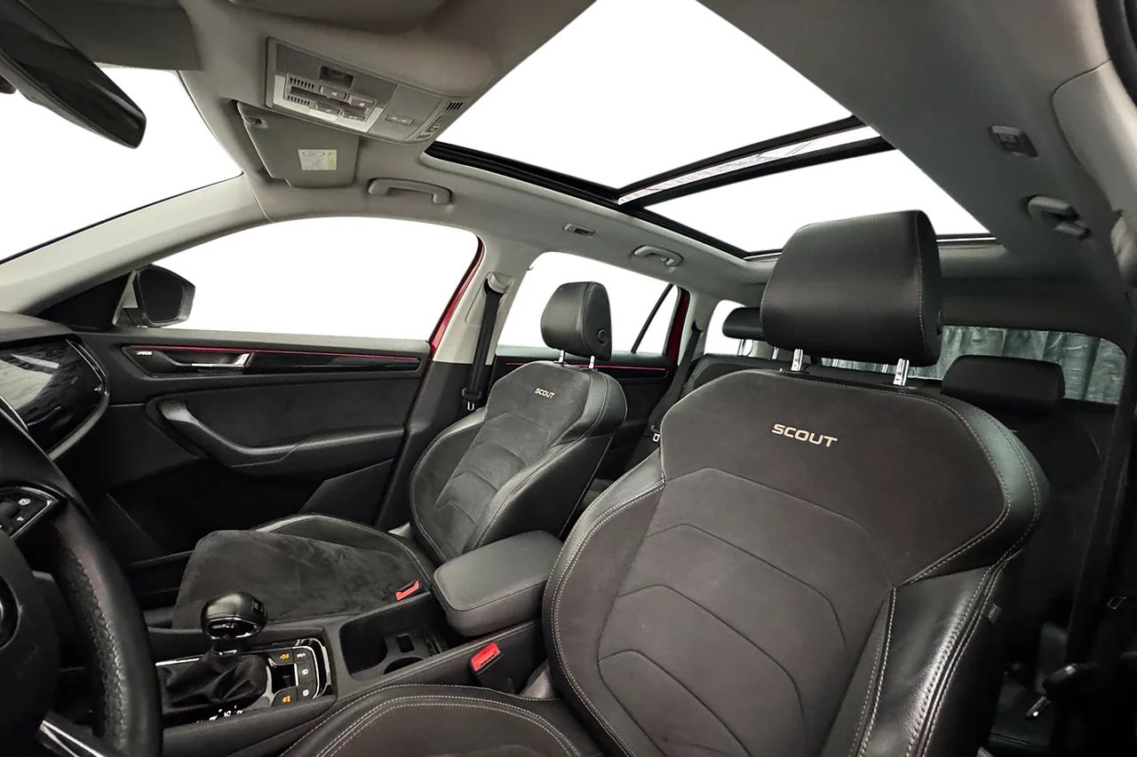 Skoda Kodiaq SCOUT 2.0 TDI 4x4 Business Drag Pano Värmare CANTON 190hk – bild 12 av 31