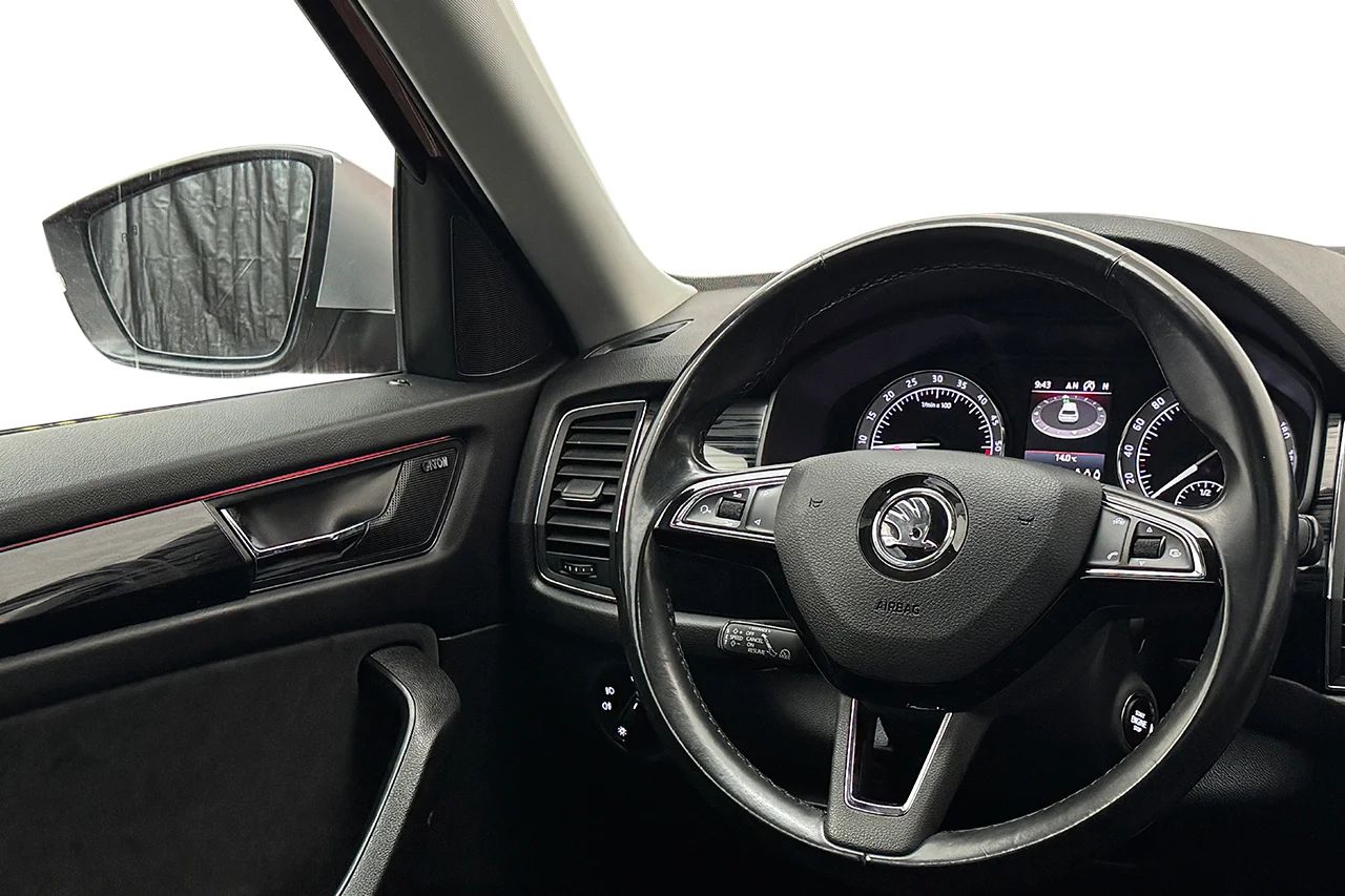 Skoda Kodiaq SCOUT 2.0 TDI 4x4 Business Drag Pano Värmare CANTON 190hk – bild 17 av 31