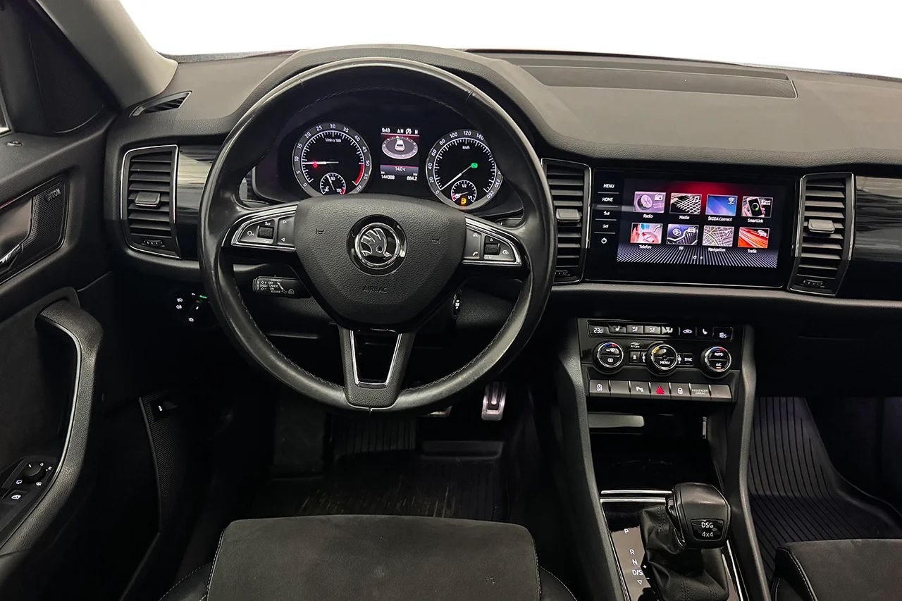 Skoda Kodiaq SCOUT 2.0 TDI 4x4 Business Drag Pano Värmare CANTON 190hk – bild 18 av 31