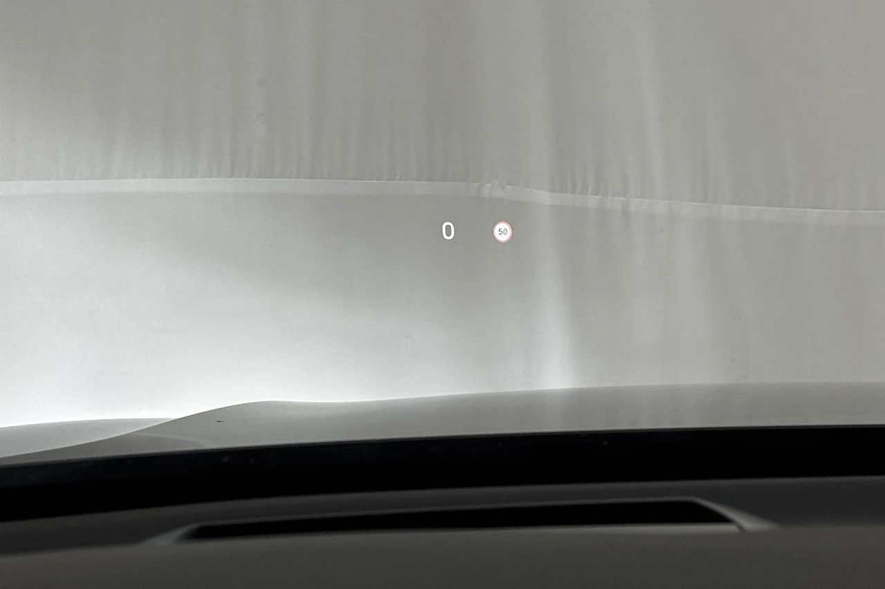 Volvo XC60 B5 AWD Ultimate Dark Drag Pano 360° HUD H/K Värmare MOMS 235hk – bild 22 av 37