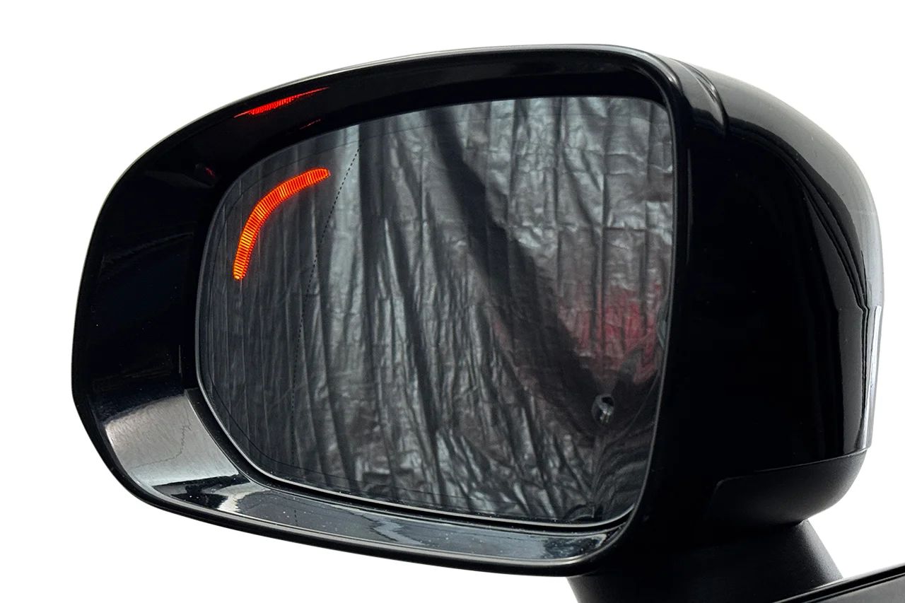 Volvo XC60 B5 AWD Ultimate Dark Drag Pano 360° HUD H/K Värmare MOMS 235hk – bild 19 av 37