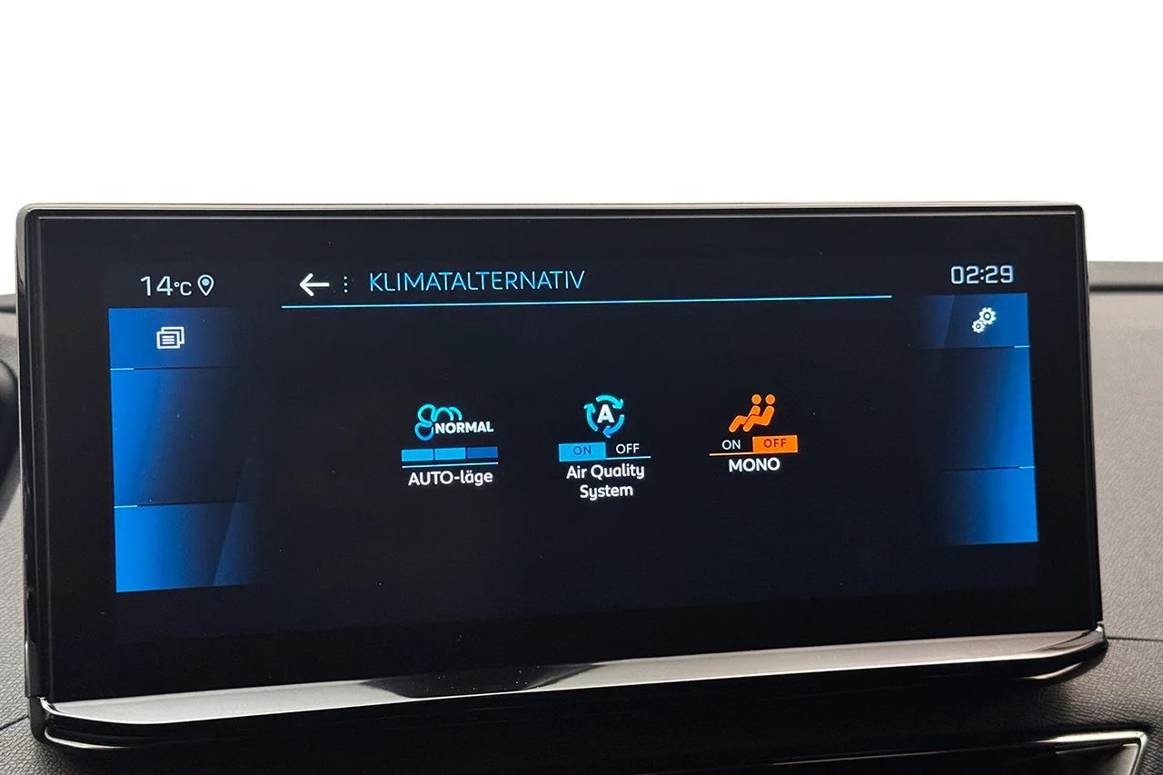 Peugeot 3008 1.2 PureTech GT Navi Kamera Delläder Cockpit MOMS – bild 27 av 34