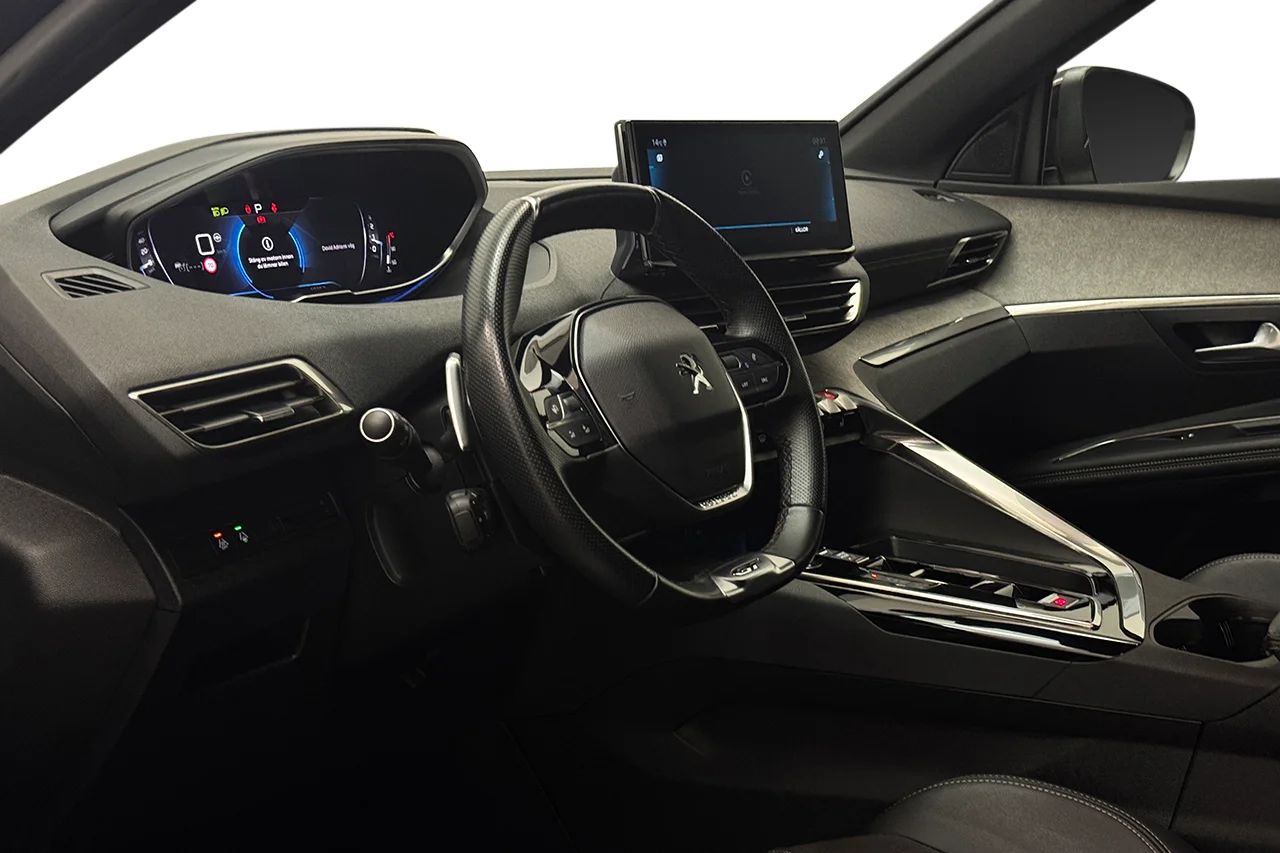 Peugeot 3008 1.2 PureTech GT Navi Kamera Delläder Cockpit MOMS – bild 12 av 34