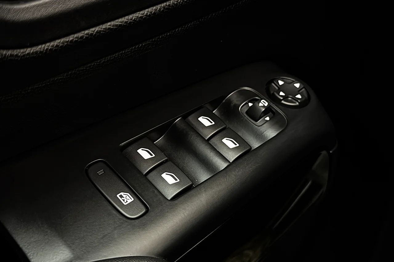 Citroën C5 Aircross Hybrid Navi Kamera Cockpit Alcantara MOMS 225hk – bild 33 av 36