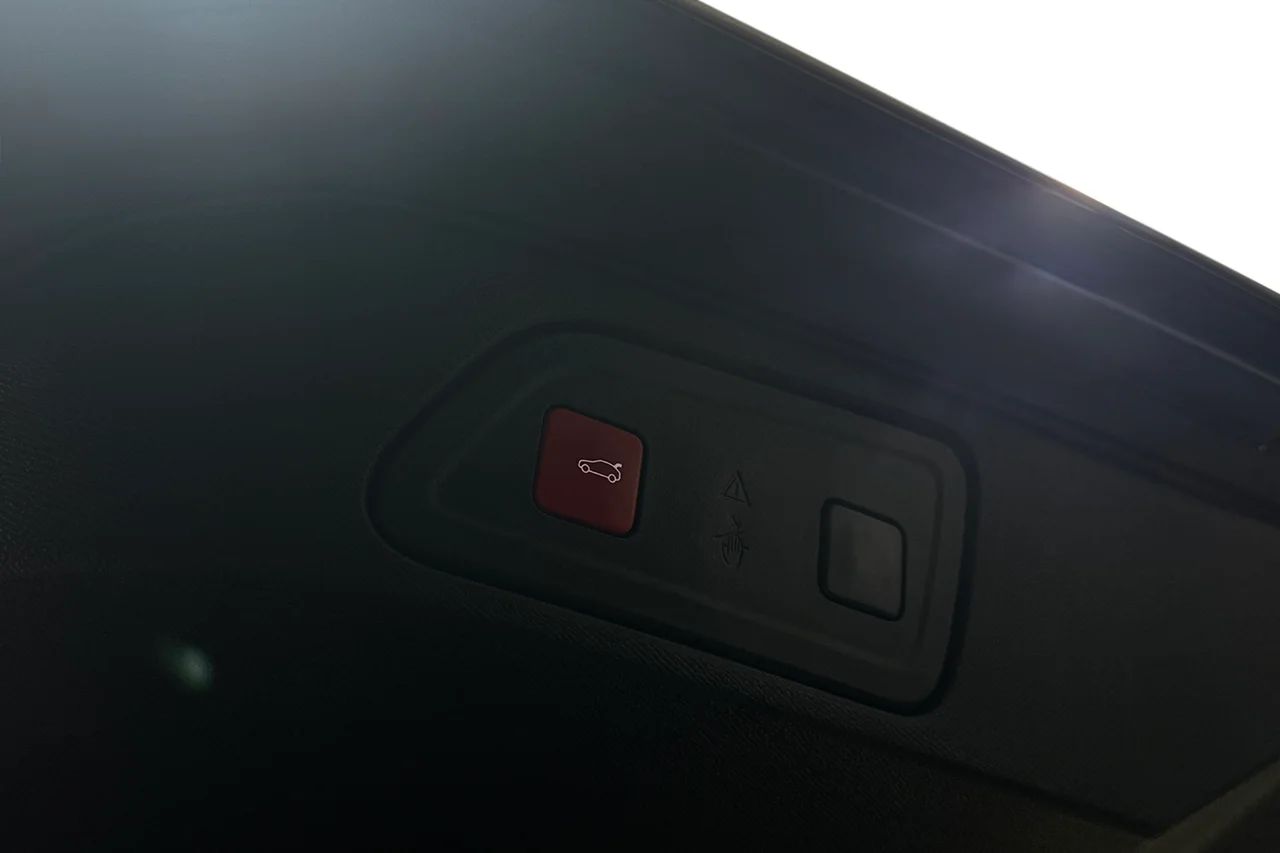 Citroën C5 Aircross Hybrid Navi Kamera Cockpit Alcantara MOMS 225hk – bild 35 av 36