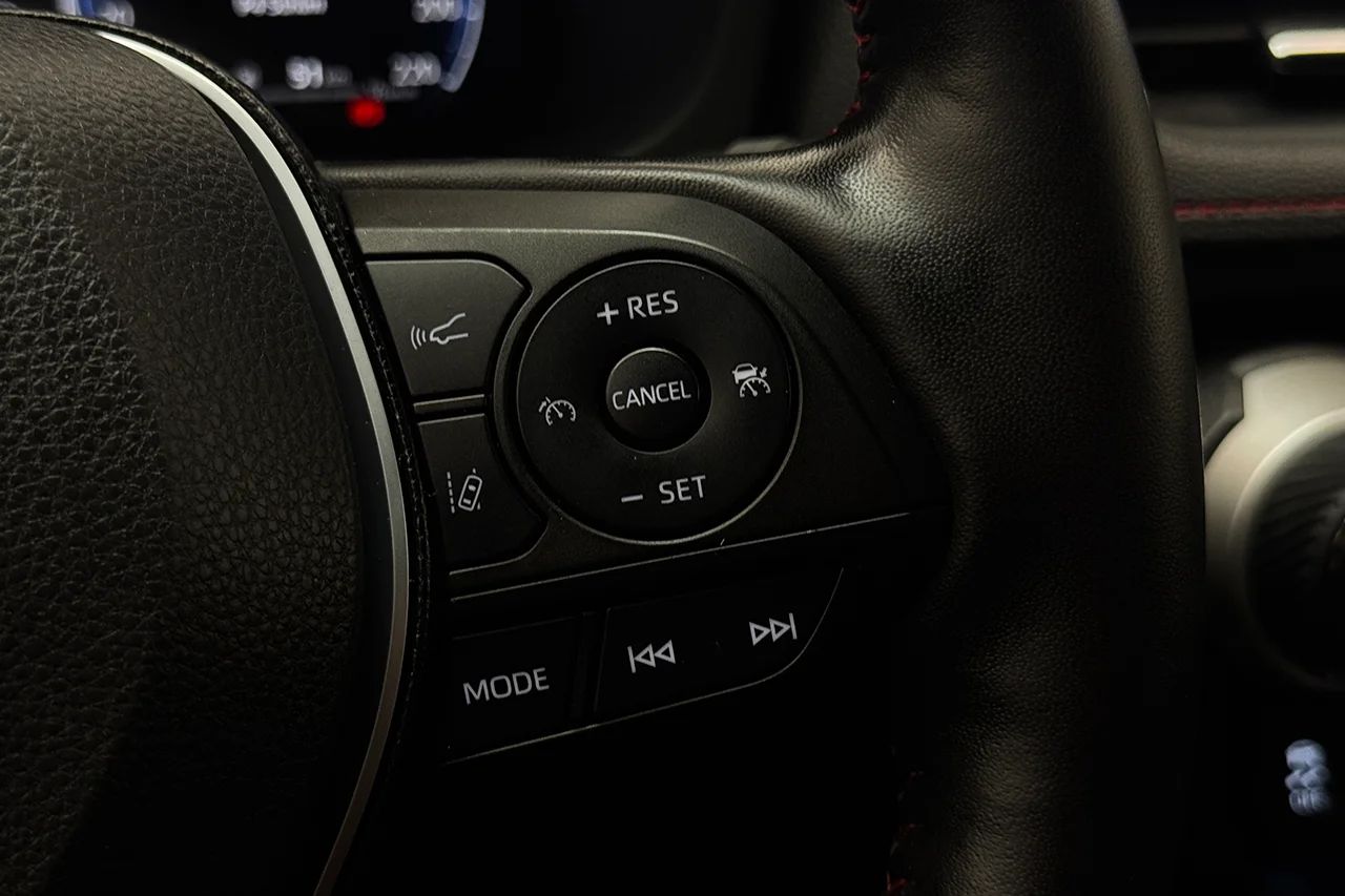Toyota RAV4 Plug-in Hybrid E-CVT, 306hk, 2023 – bild 20 av 34