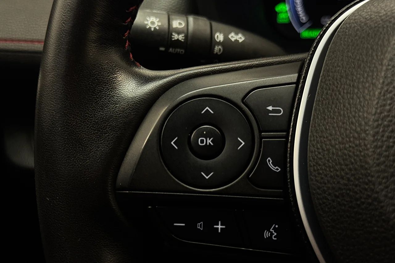 Toyota RAV4 Plug-in Hybrid E-CVT, 306hk, 2023 – bild 19 av 34