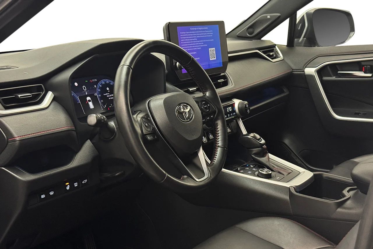 Toyota RAV4 Plug-in Hybrid E-CVT, 306hk, 2023 – bild 12 av 34