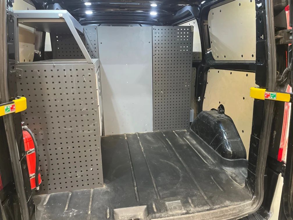 Ford Transit Custom 340 2.0 Aut Drag Inredd 2xSidodörr Kamera P-Sens 170hk – bild 7 av 9