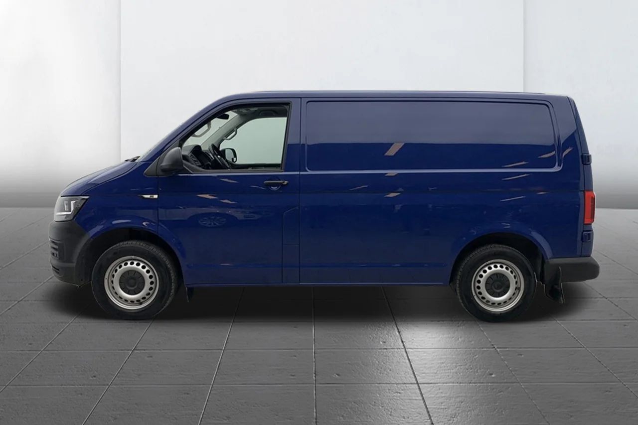 Volkswagen Transporter T30 2.0 TDI 4M Aut Drag 3sits Värmare P-Sens 150hk – bild 3 av 8